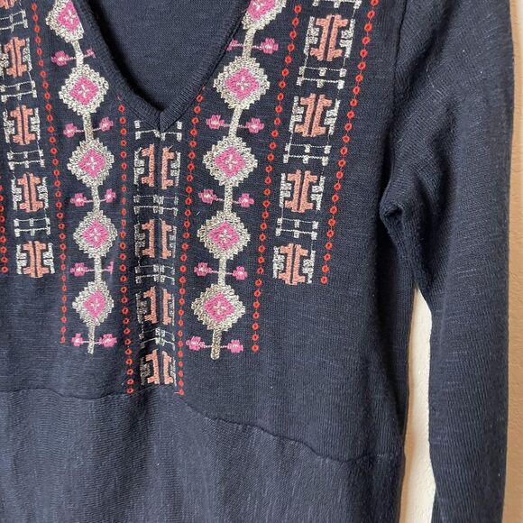 Akemi + Kin Dress Womens Medium Navy Embroidered Knit Boho Midi 3/4 Sleeve - Picture 2 of 8